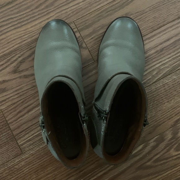 Greige Kork-Ease Booties - Picture 4 of 7